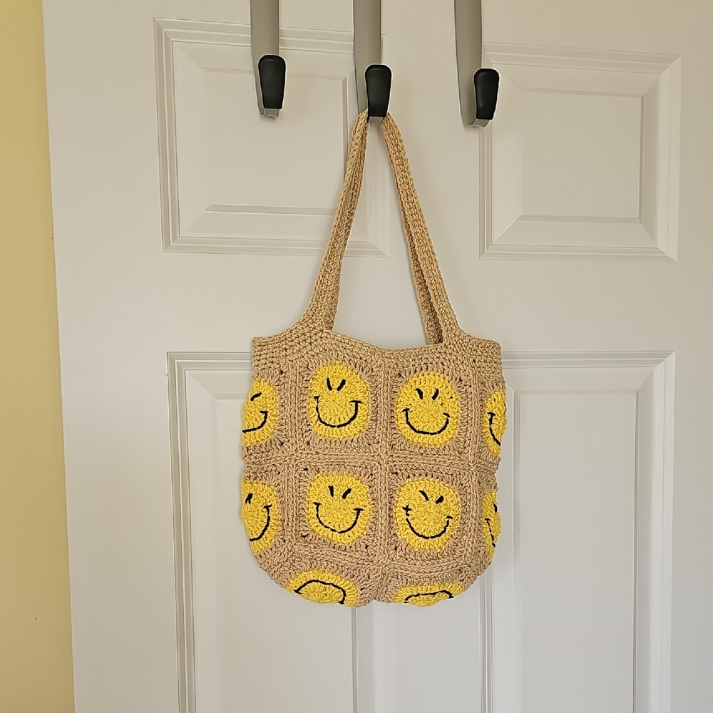 Smiley Face Crochet Tote Bag - Tan and Yellow